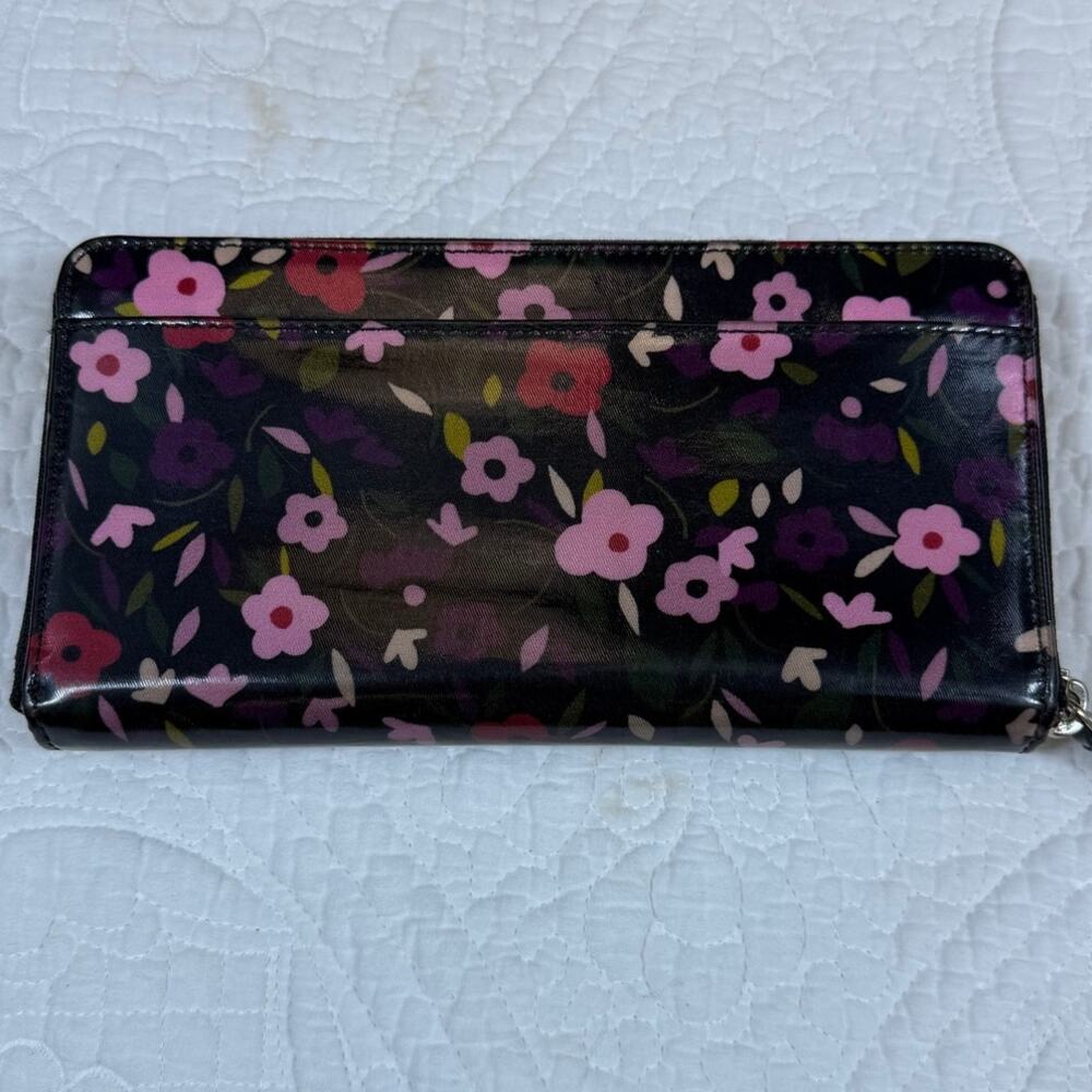 Kate Spade New York Women Black Floral Print Zip Around Leather Wallet Organizer